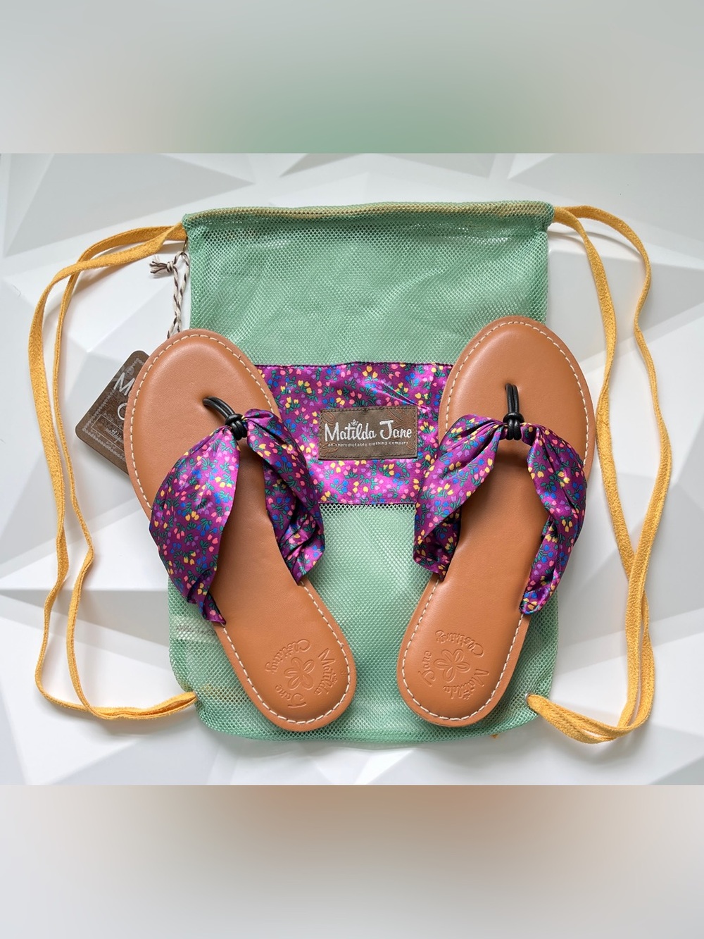 Matilda Jane Purple Floral Print Flip Flop Sandals Size:7 NWT And Mesh Bag